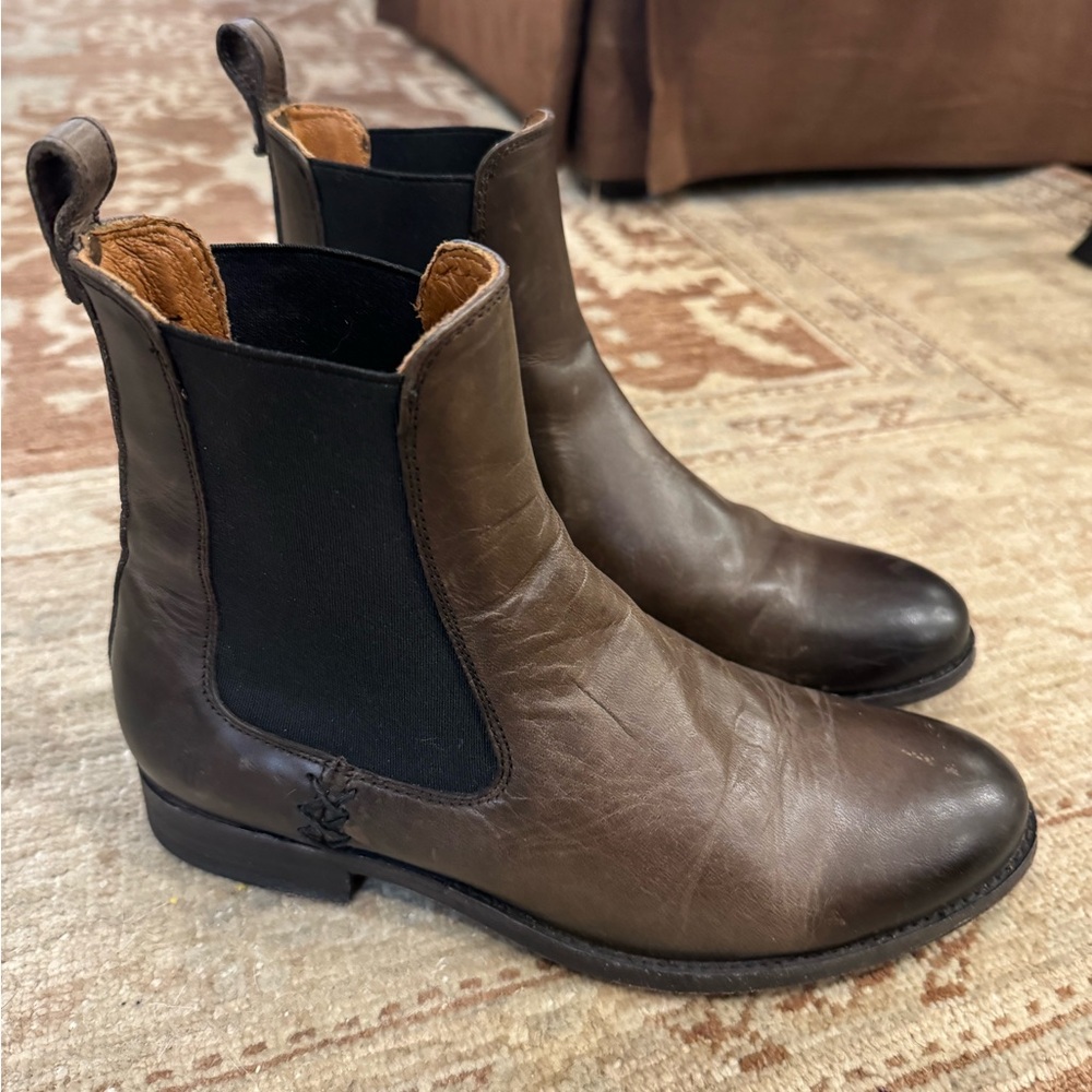 Frye Brown Leather Chelsea Ankle Boots - Picture 2 of 5
